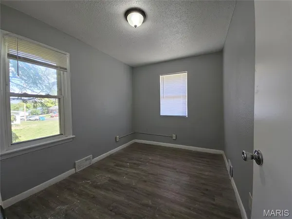 $119,000 | 5521 Helen Avenue, Jennings, MO 63136