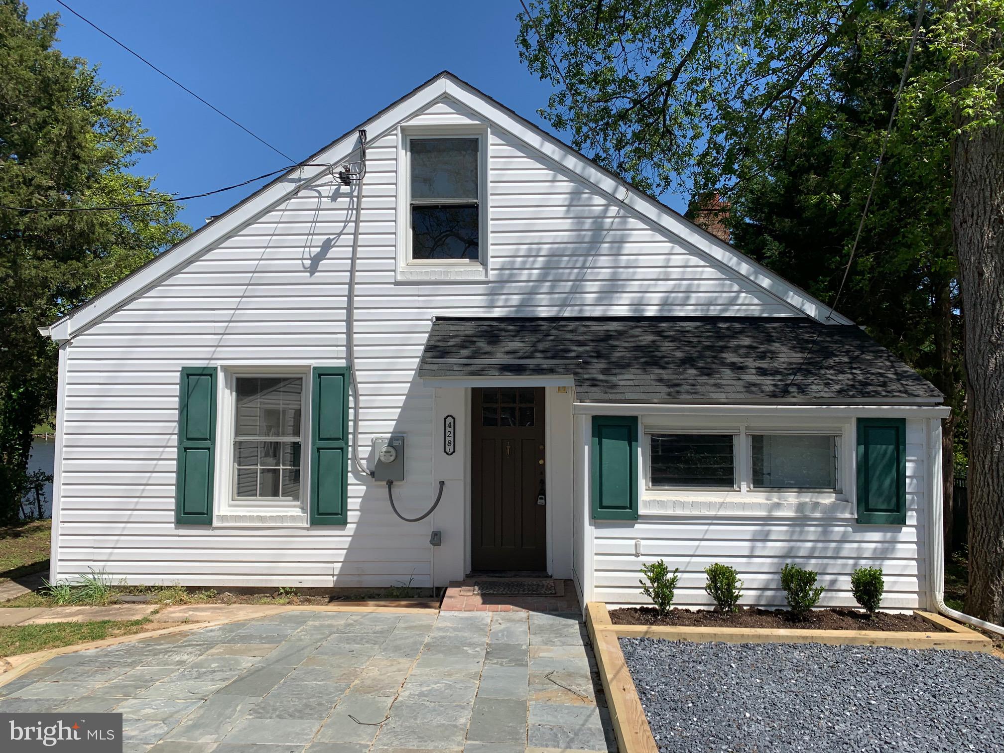 428 Riverside Drive Pasadena, MD 21122 - Photo 3 of 32