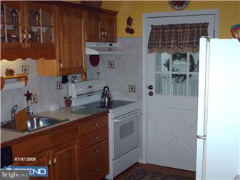 821 Chesterton Road Fairless Hills, PA 19030 - Photo 4 of 8 Gallery Image 4