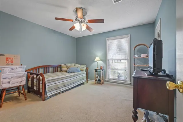 $279,500 | 704 Post Oak Boulevard, Alexandria, LA 71303