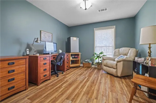 $279,500 | 704 Post Oak Boulevard, Alexandria, LA 71303