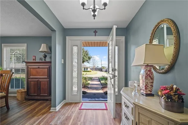 $279,500 | 704 Post Oak Boulevard, Alexandria, LA 71303