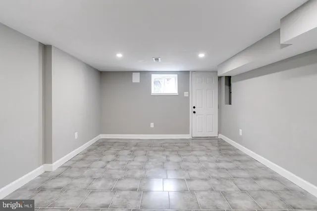 $2,500 | 3011 Pulaski Highway, Baltimore, MD 21224