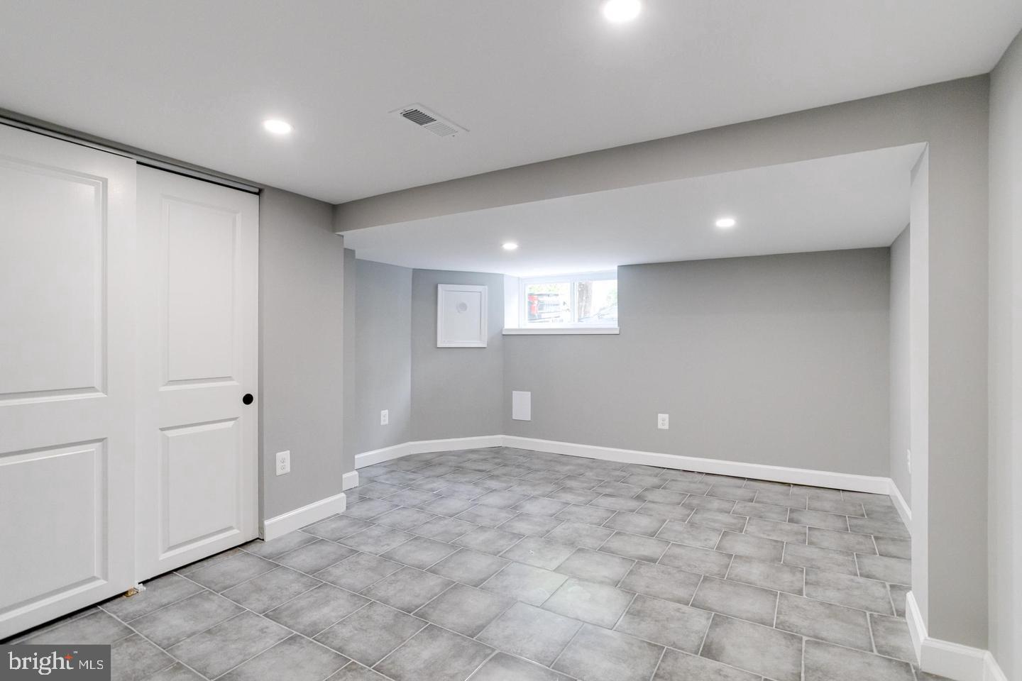 3011 Pulaski Highway Baltimore, MD 21224 - Photo 47 of 55 a view of an empty room