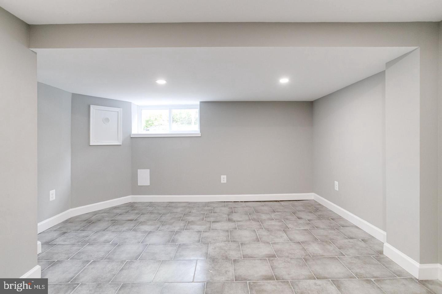 3011 Pulaski Highway Baltimore, MD 21224 - Photo 48 of 55 a view of an empty room