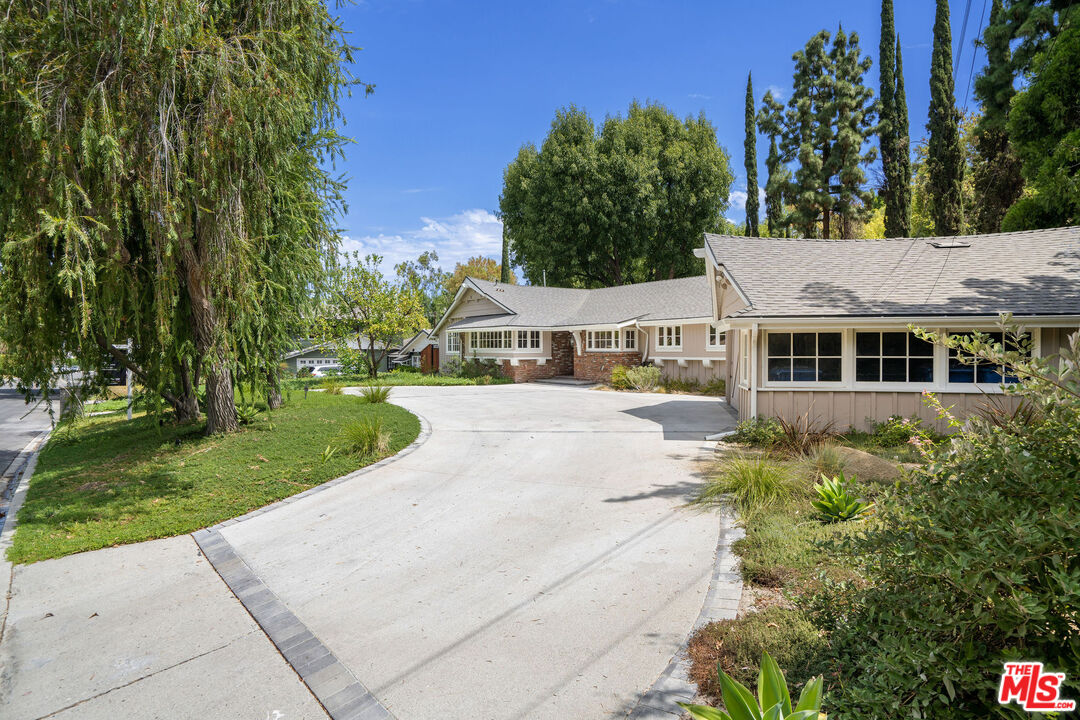 5360 Bothwell Road Tarzana, CA 91356 - Photo 6 of 22