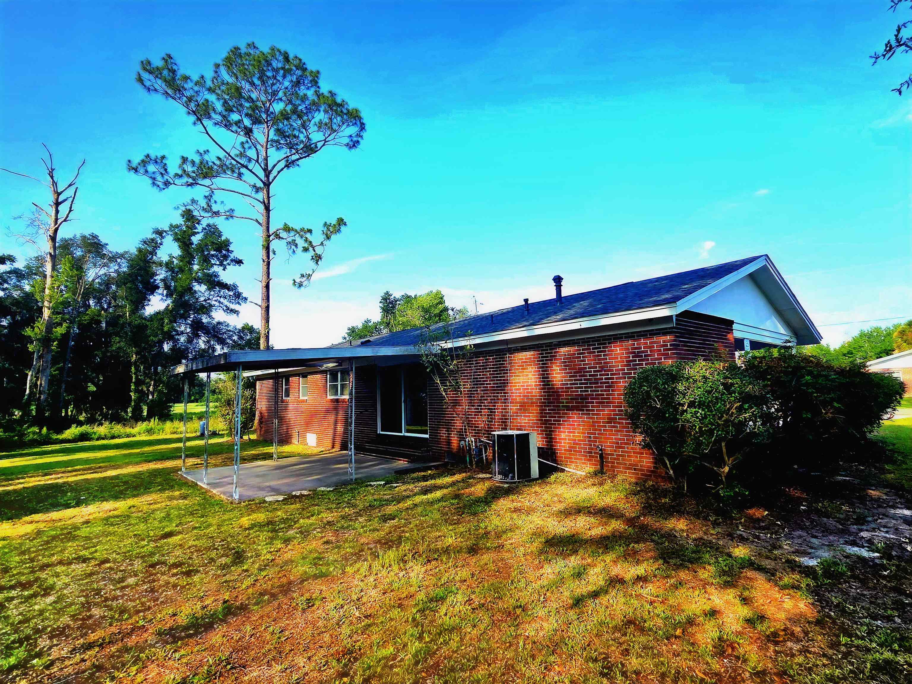 104 Forest Circle Perry, FL 32347 - Photo 5 of 21