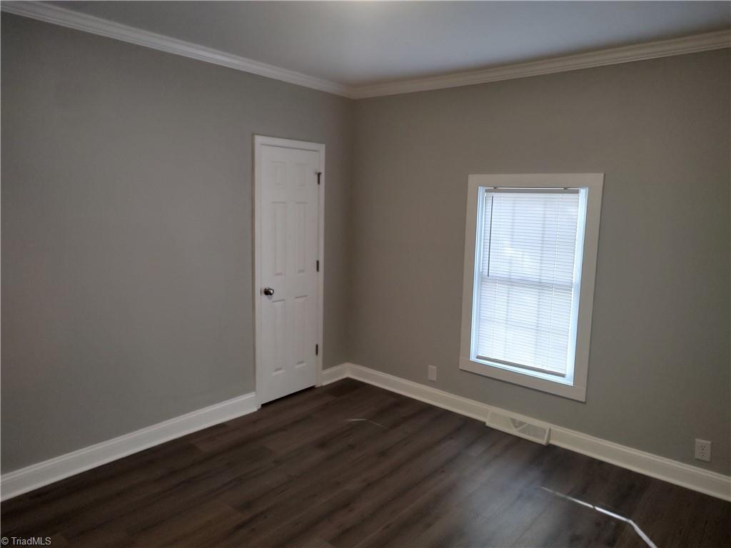 213 South Fieldcrest Road Eden, NC 27288 - Photo 5 of 18 Gallery Image 5