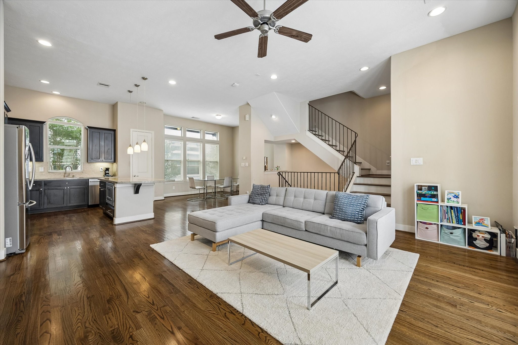 4220 Dickson Street Houston, TX 77007 - Photo 3 of 30