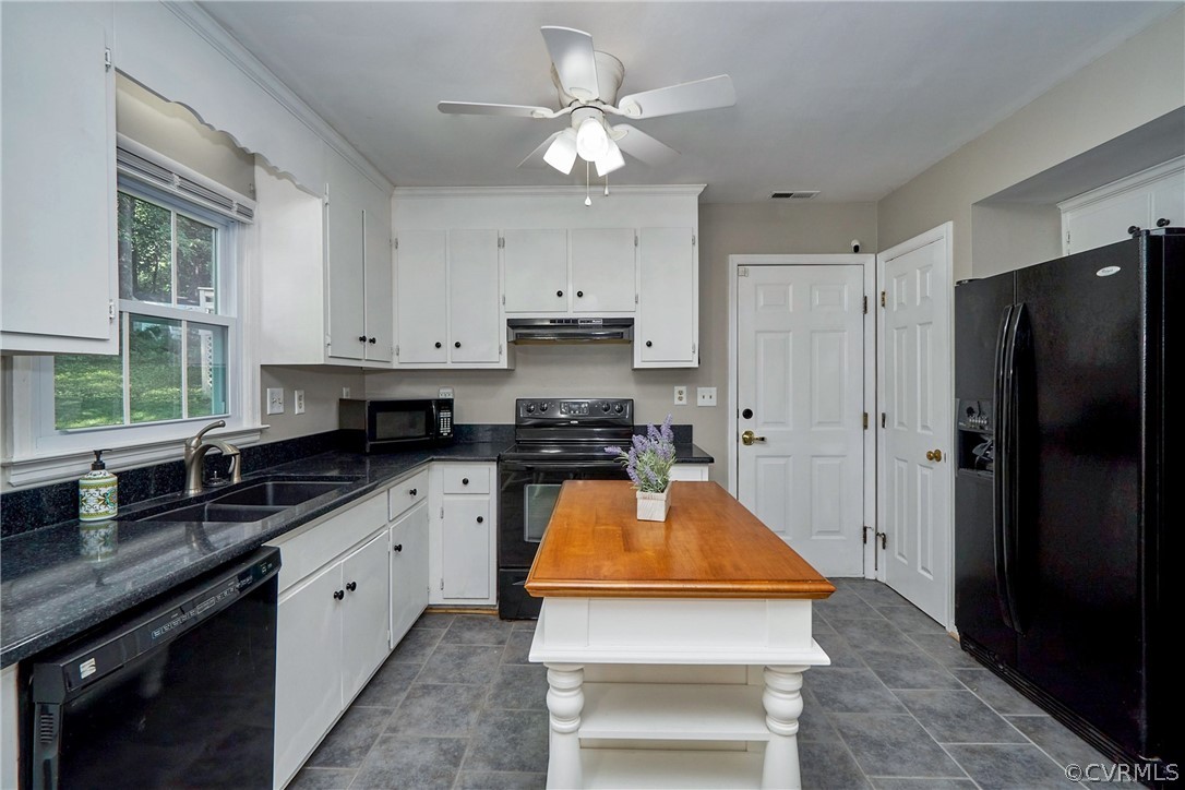 4817 Cedar Cliff Road Chester, VA 23831 - Photo 5 of 24