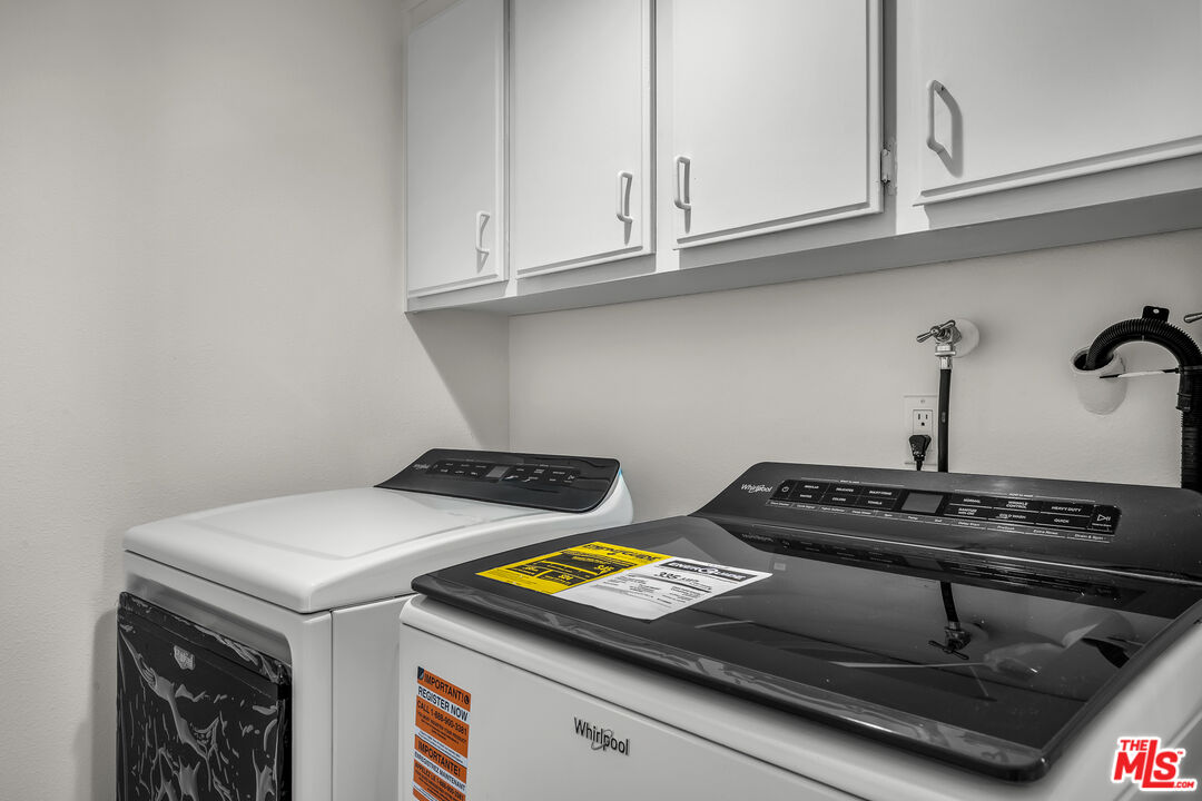 1655 Selby Avenue, Unit 301 Los Angeles, CA 90024 - Photo 16 of 24