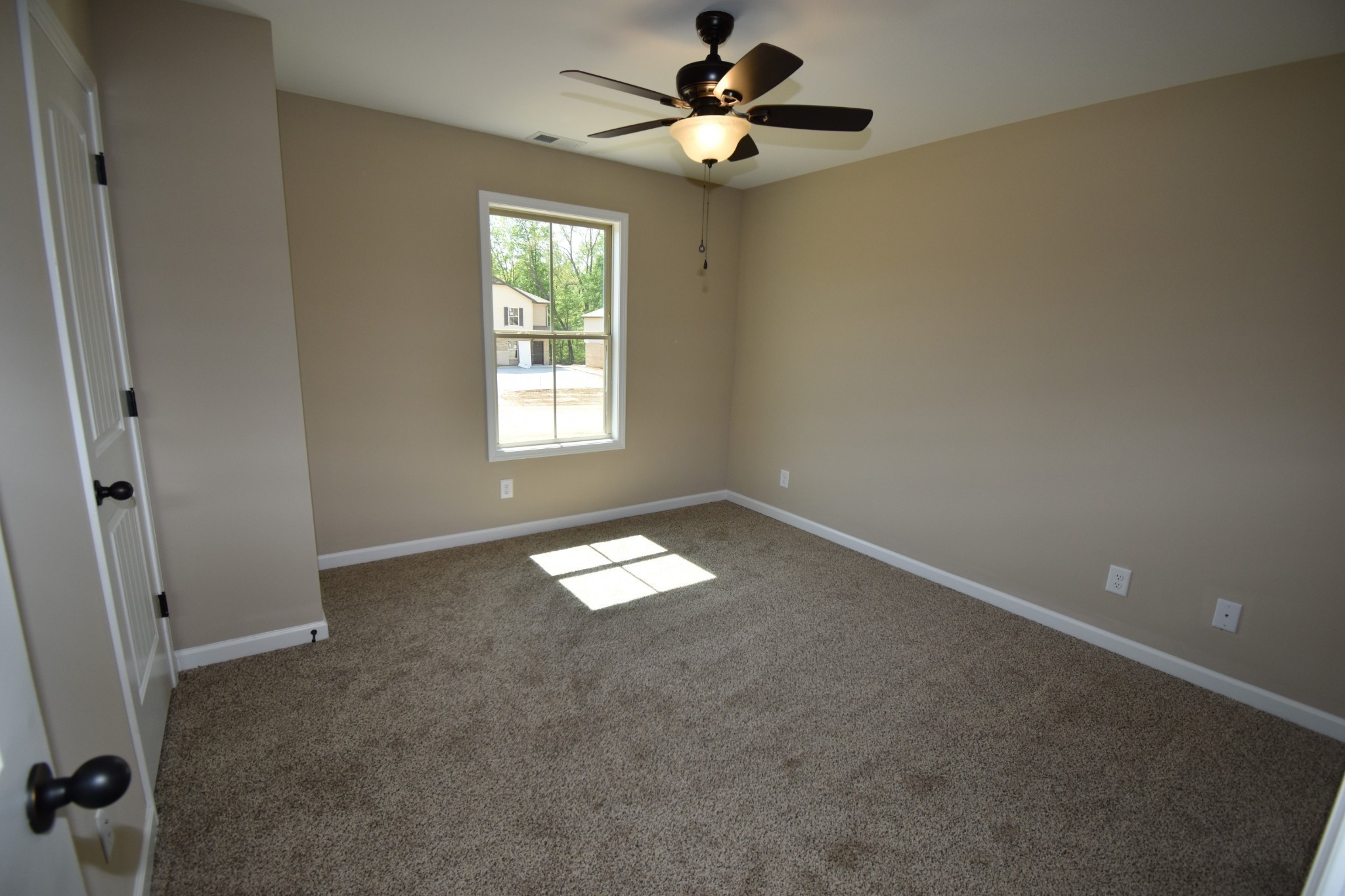 255 Smithson Lane, Unit B Clarksville, TN 37040 - Photo 11 of 21 a view of empty room with a window