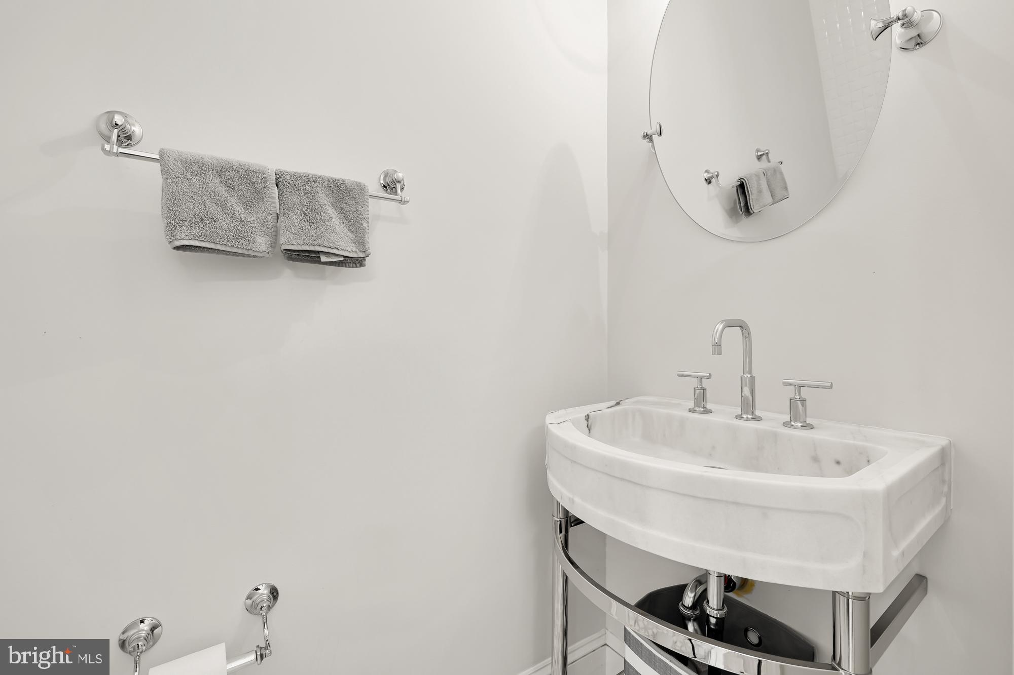 815 10th Street Northeast Washington, DC 20002 - Photo 18 of 50