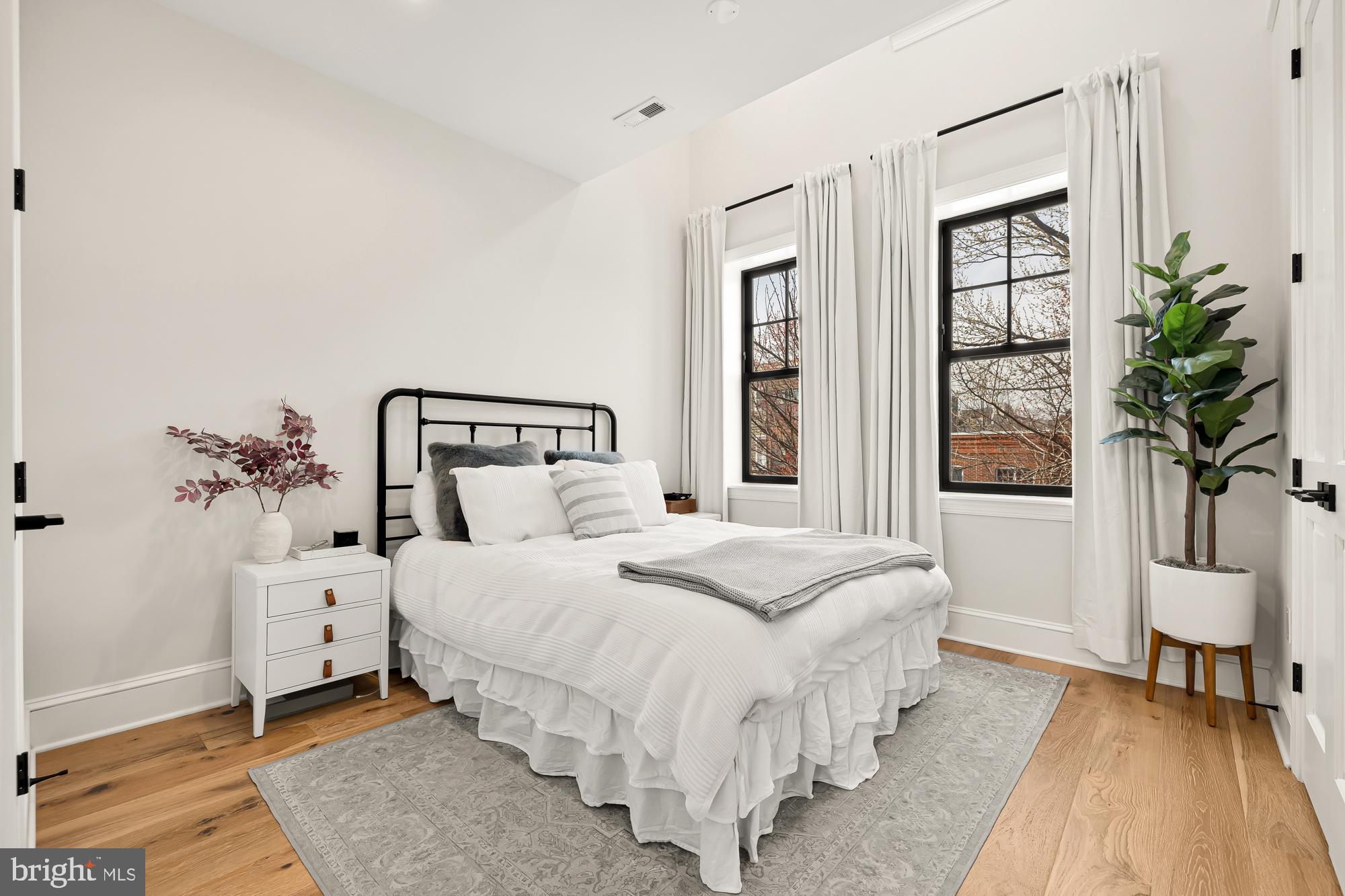 815 10th Street Northeast Washington, DC 20002 - Photo 20 of 50