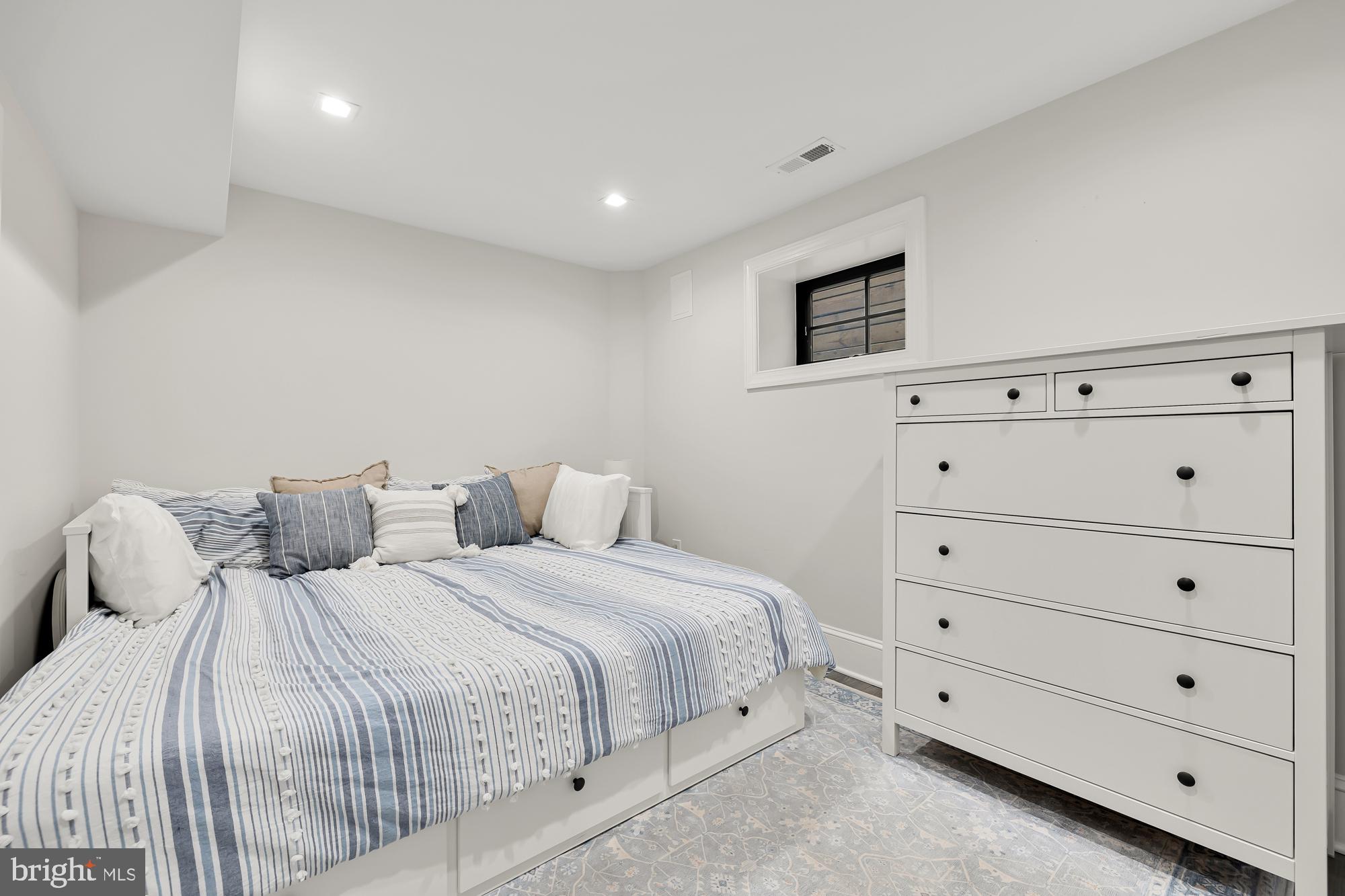 815 10th Street Northeast Washington, DC 20002 - Photo 34 of 50