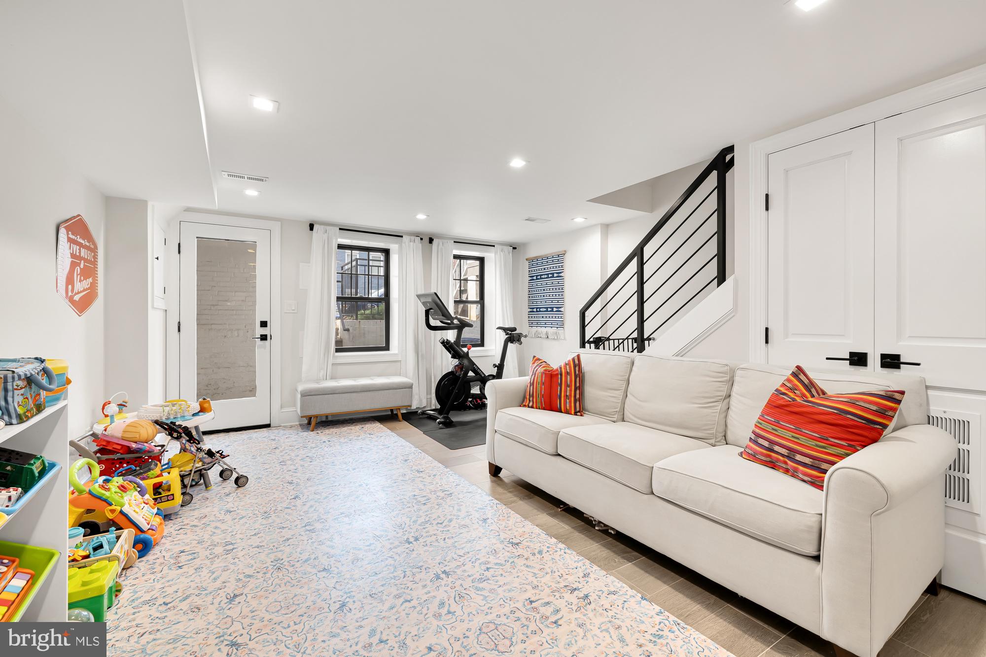 815 10th Street Northeast Washington, DC 20002 - Photo 41 of 50