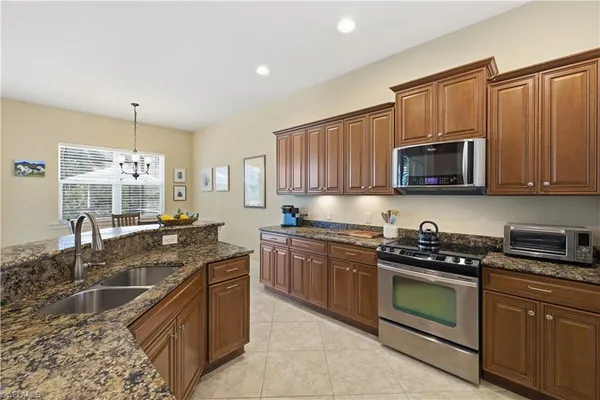 $10,700 | 7932 Princeton Drive, Naples, FL 34104