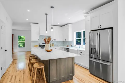 $999,999 | 17 Esplanade Drive, Patchogue, NY 11772