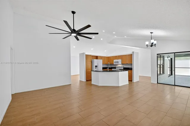 a view of outdoor space yard and porch