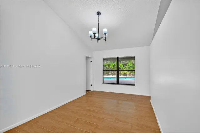 $5,000 | 9721 Majestic Way, Boynton Beach, FL 33437