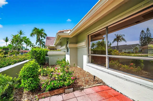 $5,000 | 9721 Majestic Way, Boynton Beach, FL 33437