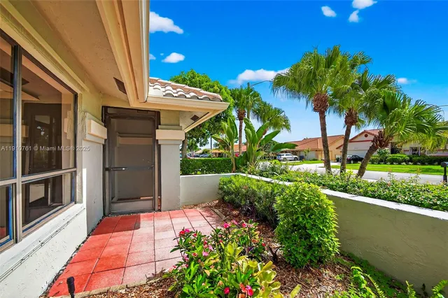 $5,000 | 9721 Majestic Way, Boynton Beach, FL 33437