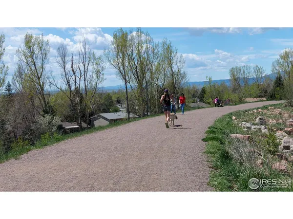 $300,000 | 452 Levi Lane, Lafayette, CO 80026