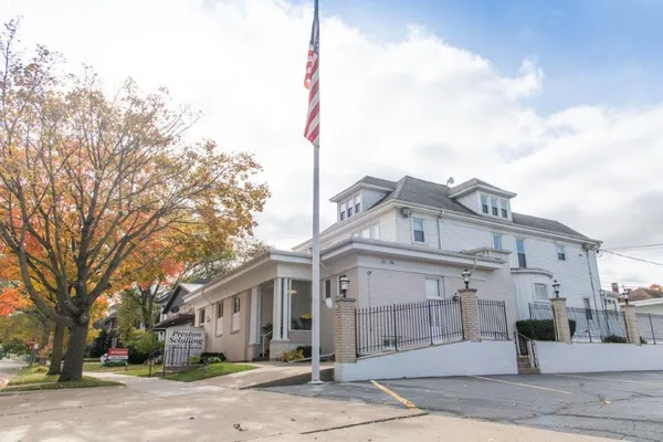 $349,000 | 213 Crawford Avenue, Dixon, IL 61021