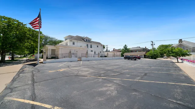 $399,000 | 213 Crawford Avenue, Dixon, IL 61021