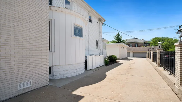 $399,000 | 213 Crawford Avenue, Dixon, IL 61021