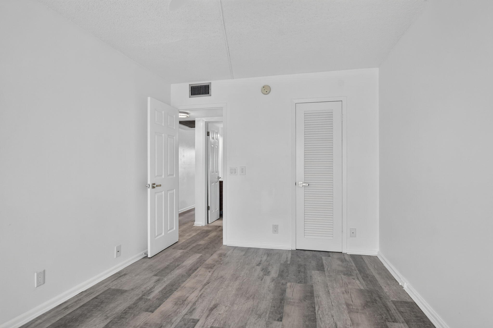 3045 Cornwall C Boca Raton, FL 33434 - Photo 20 of 54 22-web-or-mls-DSC_6038