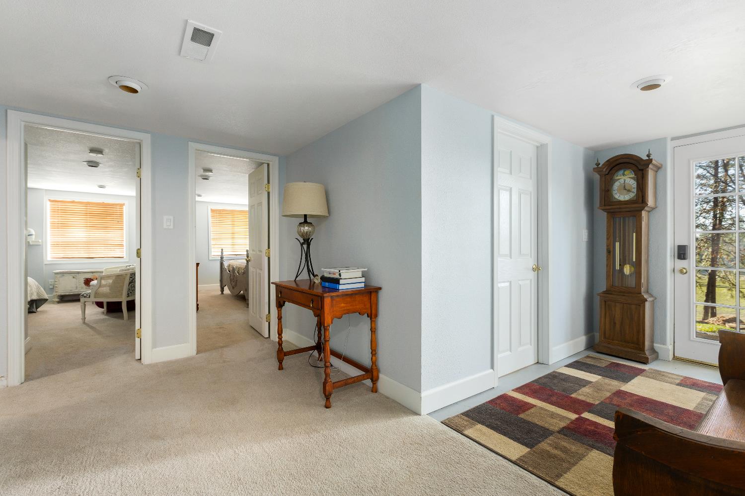12636 Nottingham Lane Grass Valley, CA 95949 - Photo 19 of 34 a living room with furniture and a window