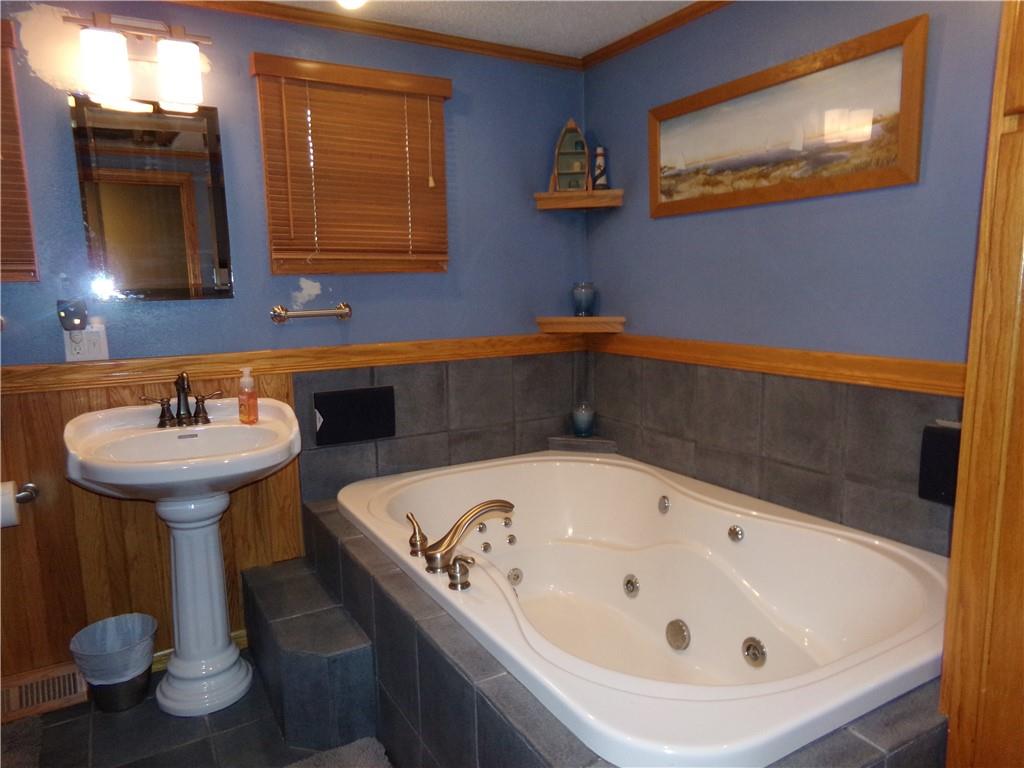 756 Lake Shore Road Friedens, PA 15541 - Photo 4 of 25 Gallery Image 4