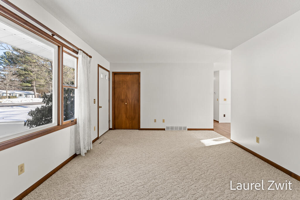 7575 Whitehall Road Whitehall, MI 49461 - Photo 12 of 37 7575WhitehallRd-12LoRes