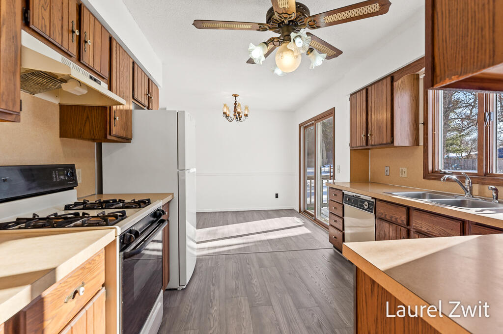 7575 Whitehall Road Whitehall, MI 49461 - Photo 14 of 37 7575WhitehallRd-14LoRes
