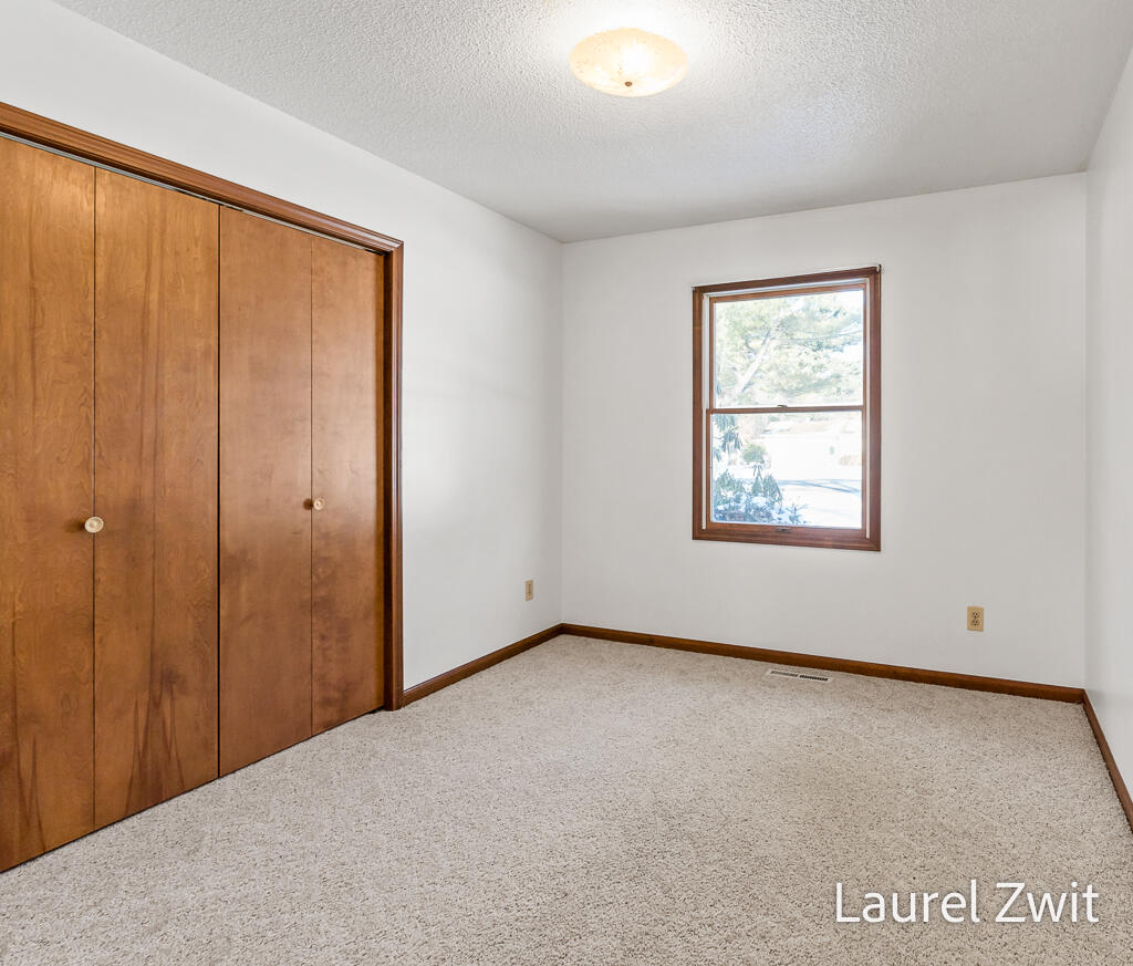 7575 Whitehall Road Whitehall, MI 49461 - Photo 21 of 37 7575WhitehallRd-21LoRes