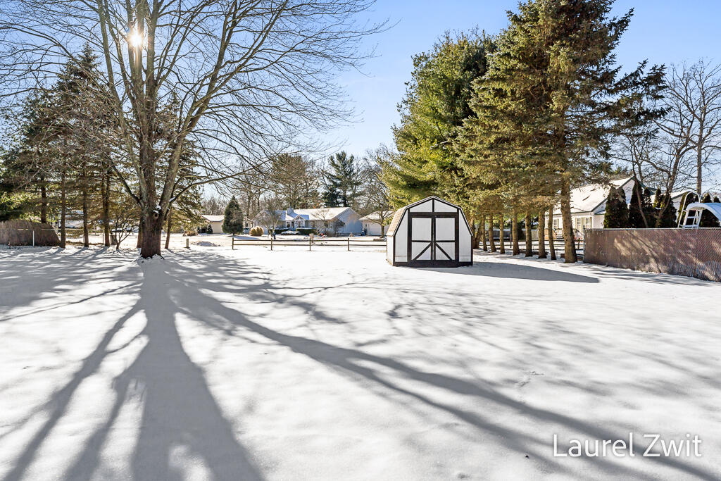 7575 Whitehall Road Whitehall, MI 49461 - Photo 4 of 37 7575WhitehallRd-4LoRes