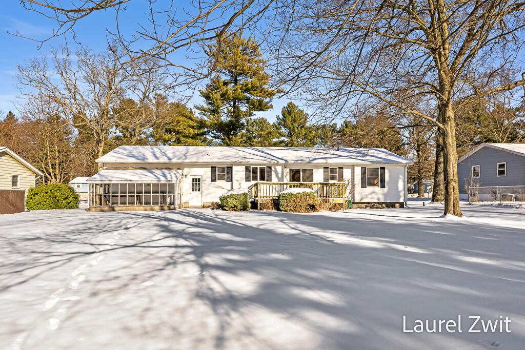 7575 Whitehall Road Whitehall, MI 49461 - Photo 5 of 37 7575WhitehallRd-5LoRes