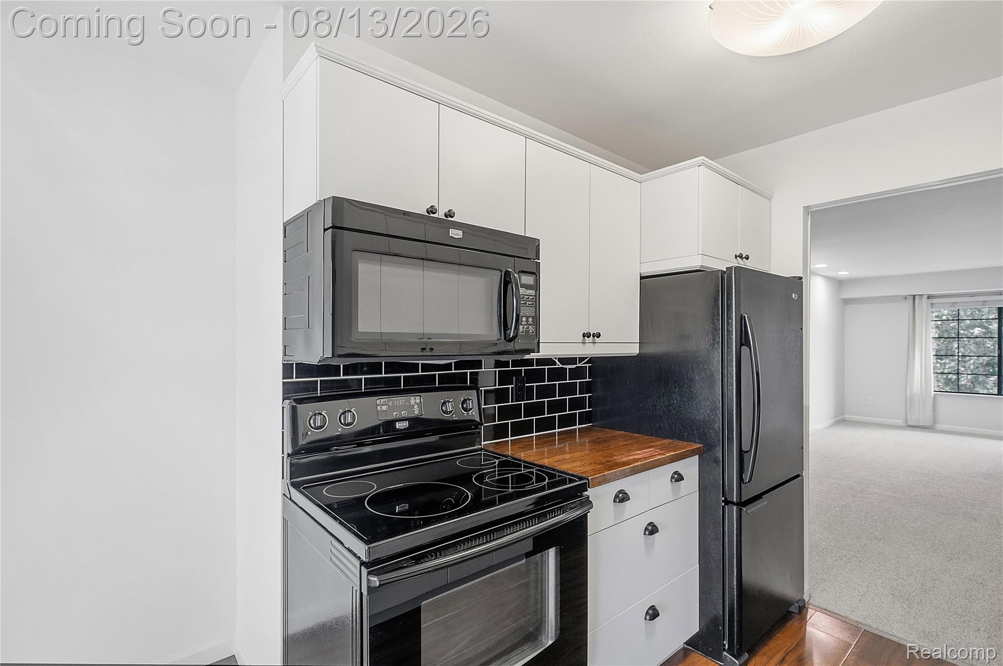 1855 Meadow Dale Court, Unit 18 Rochester, MI 48309 - Photo 9 of 37 7.jpg