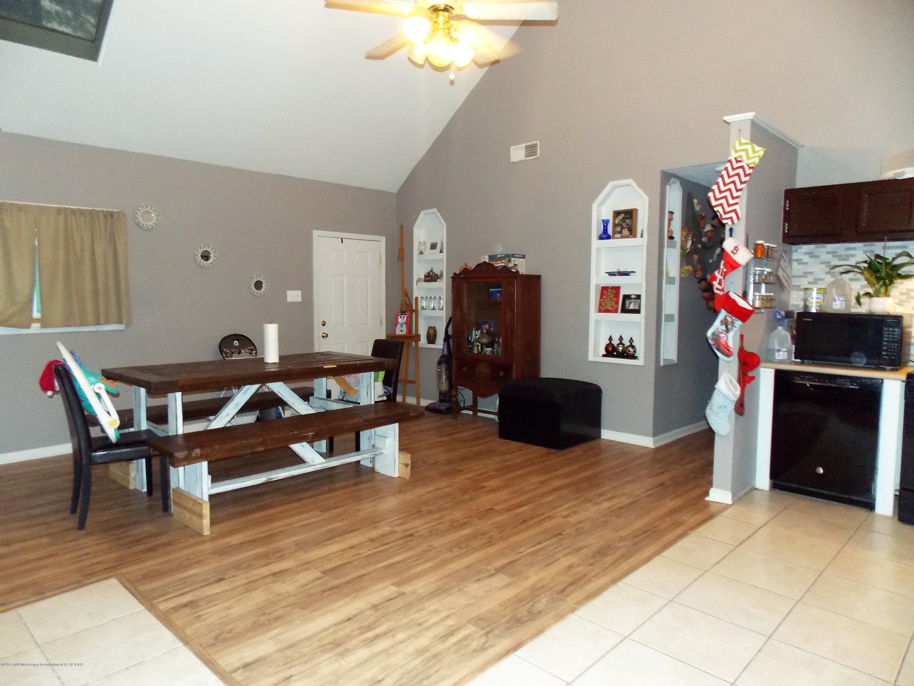 4909 Sycamore Road Coldwater, MS 38618 - Photo 4 of 34 DSCN1550