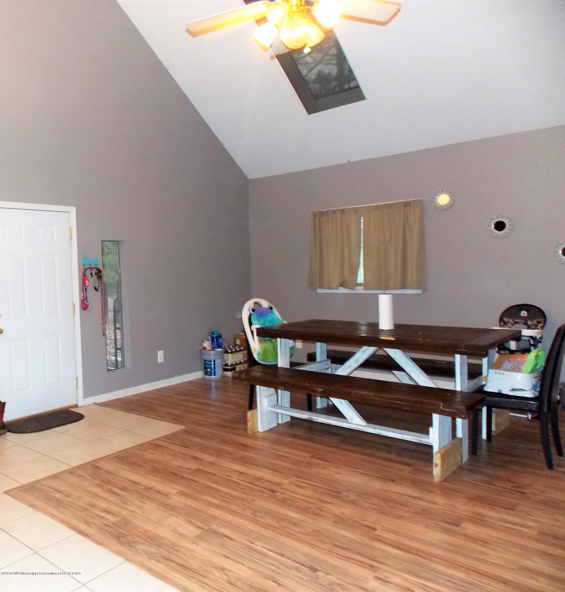 4909 Sycamore Road Coldwater, MS 38618 - Photo 5 of 34 DSCN1551