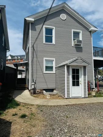 $1,400 | 260 Bunker Avenue, Unit 2, Meriden, CT 06450