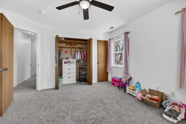 $259,900 | 322 Sullivan Drive, Colona, IL 61241