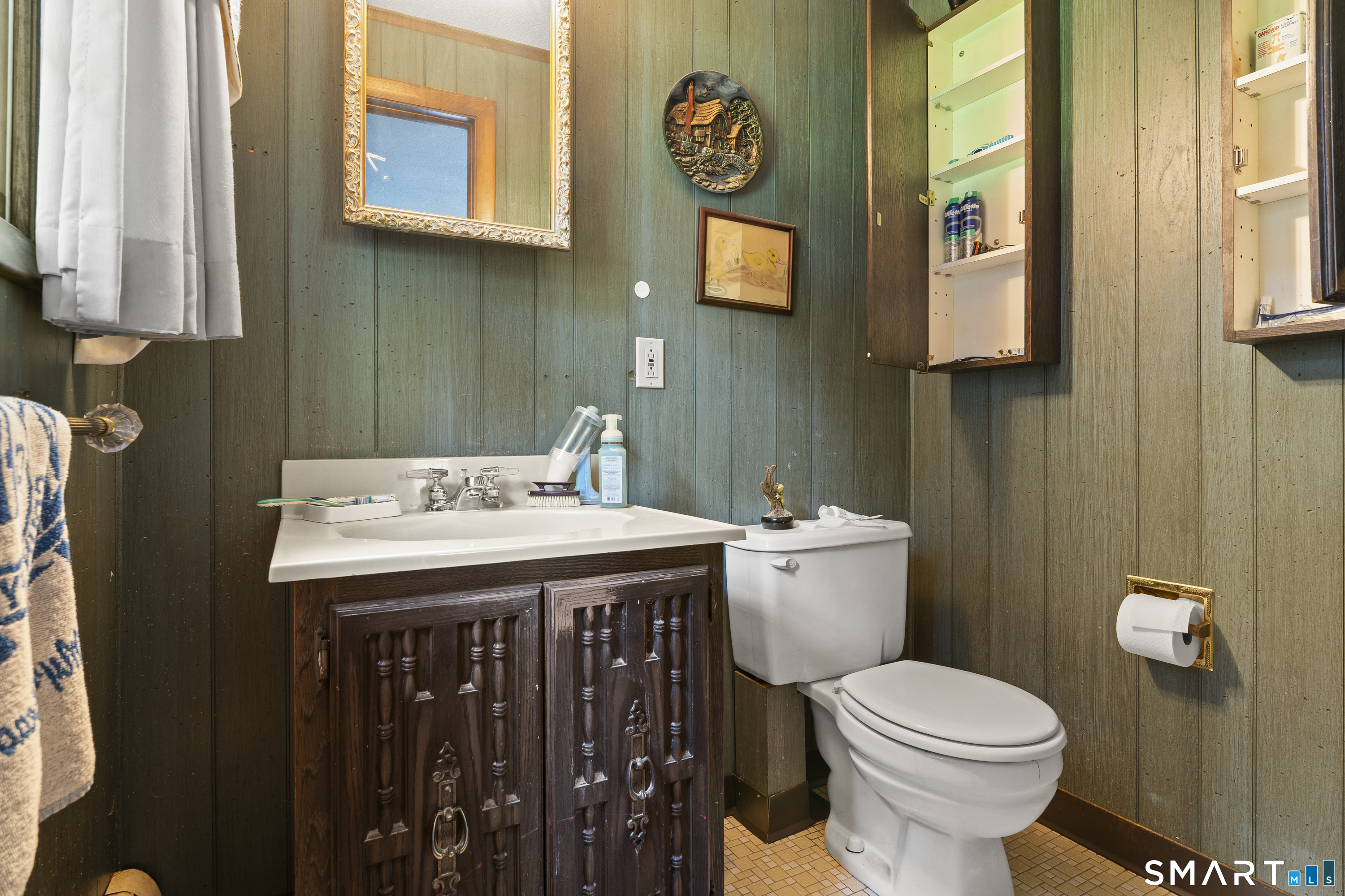 6 Wilton Road Southington, CT 06489 - Photo 24 of 35