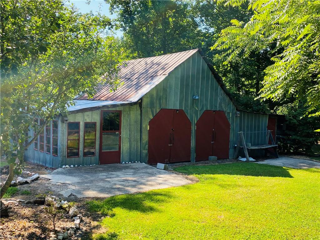 1498 Mack Road Asheboro, NC 27205 - Photo 10 of 31 Gallery Image 10