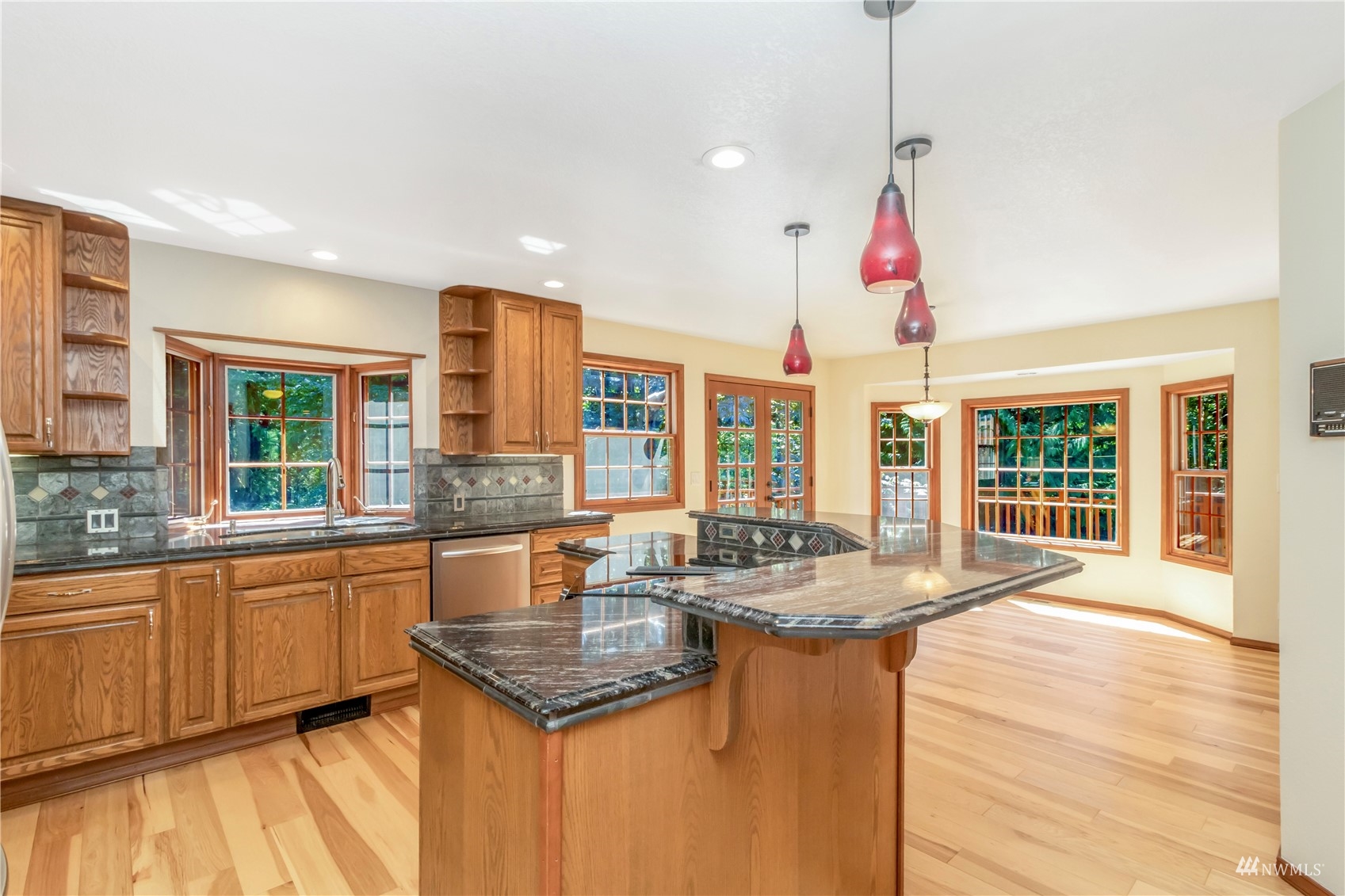 17126 West Wishon Road Snohomish, WA 98290 - Photo 7 of 35 Gallery Image 7