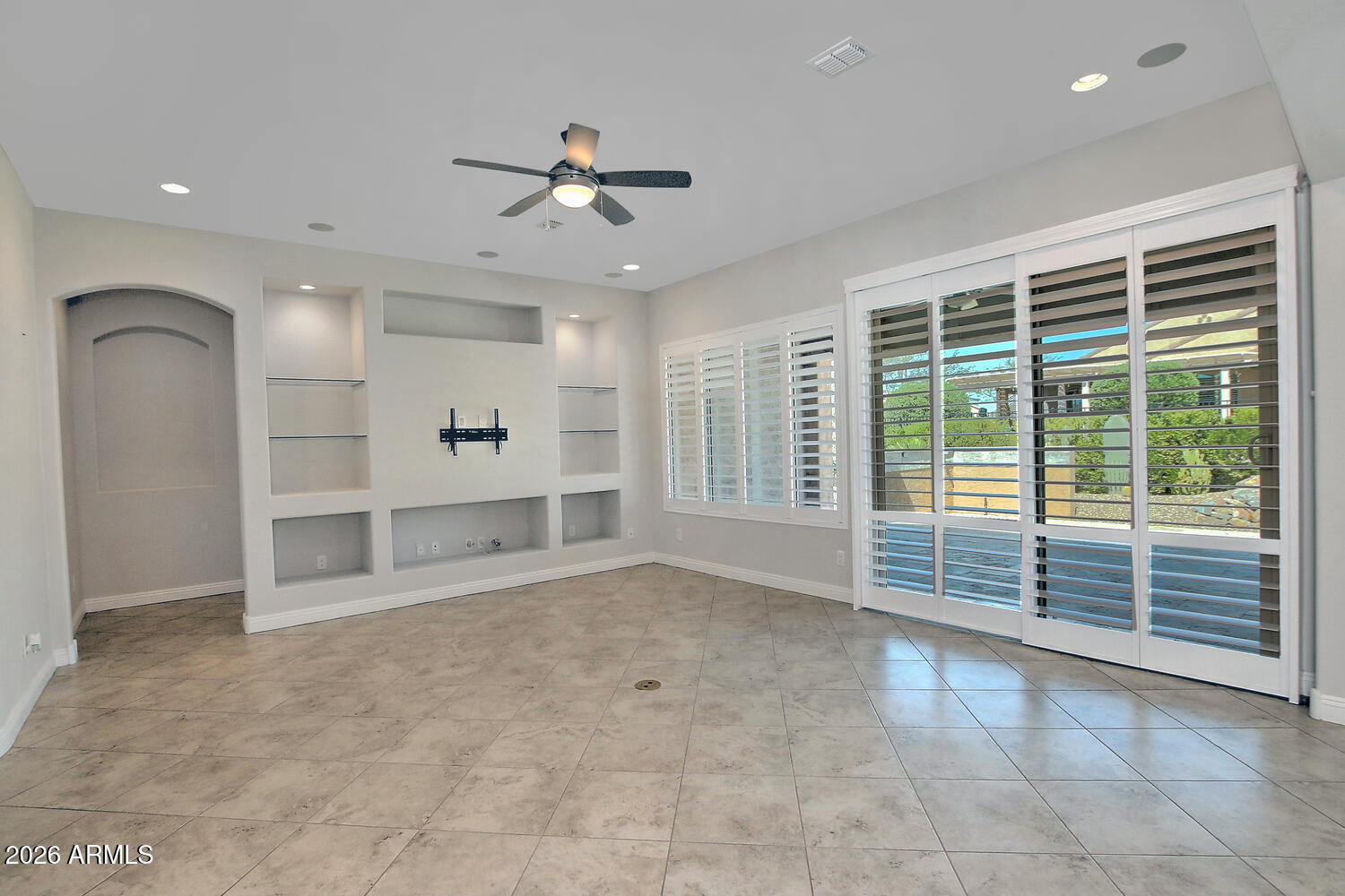 8180 West Silver Spring Way Florence, AZ 85132 - Photo 8 of 99 8180 W Silver Spring Way-large-008-024-L