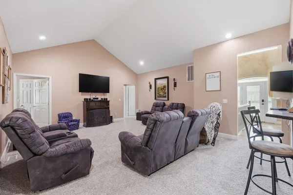 $924,900 | 10170 Stilleys Mill Road, Marion, IL 62959