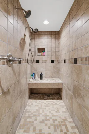 $924,900 | 10170 Stilleys Mill Road, Marion, IL 62959