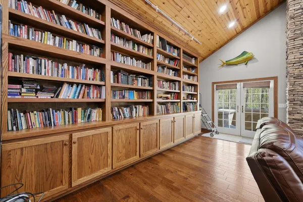 $924,900 | 10170 Stilleys Mill Road, Marion, IL 62959